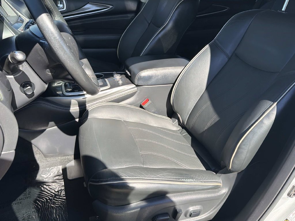 Used 2019 INFINITI QX60 Luxe w/ Essential Package FWD image 18