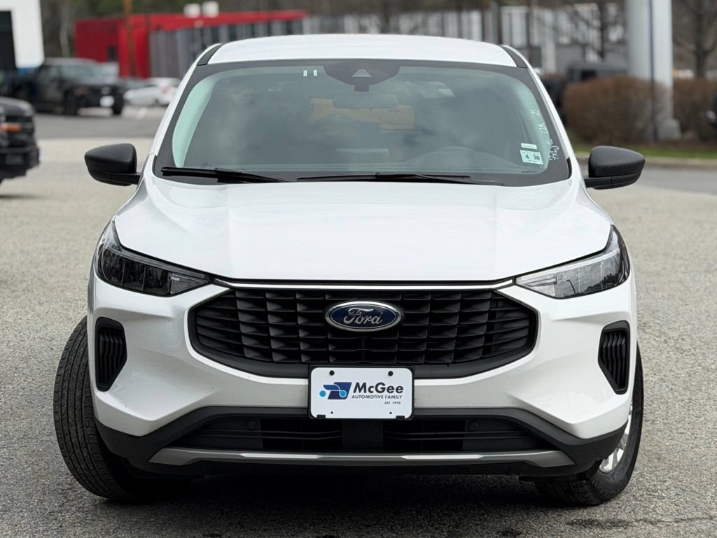 Certified 2025 Ford Escape Active AWD/4WD image 2
