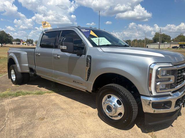 Certified 2024 Ford F350 Lariat AWD/4WD image 3