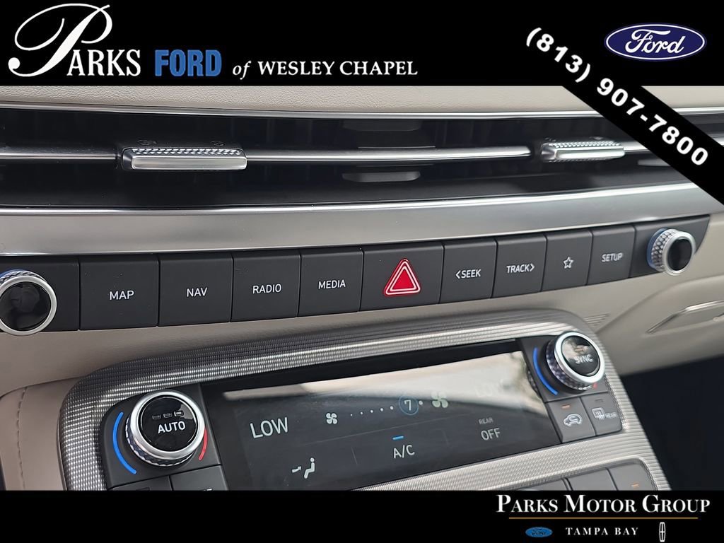 Used 2025 Hyundai Palisade Calligraphy image 24
