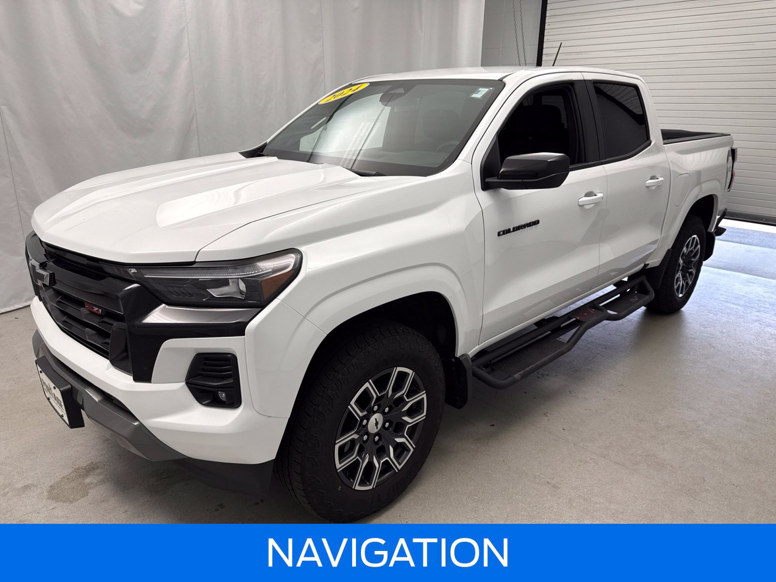 Used 2024 Chevrolet Colorado Z71 w/ Z71 Convenience Package 2 AWD/4WD image 7