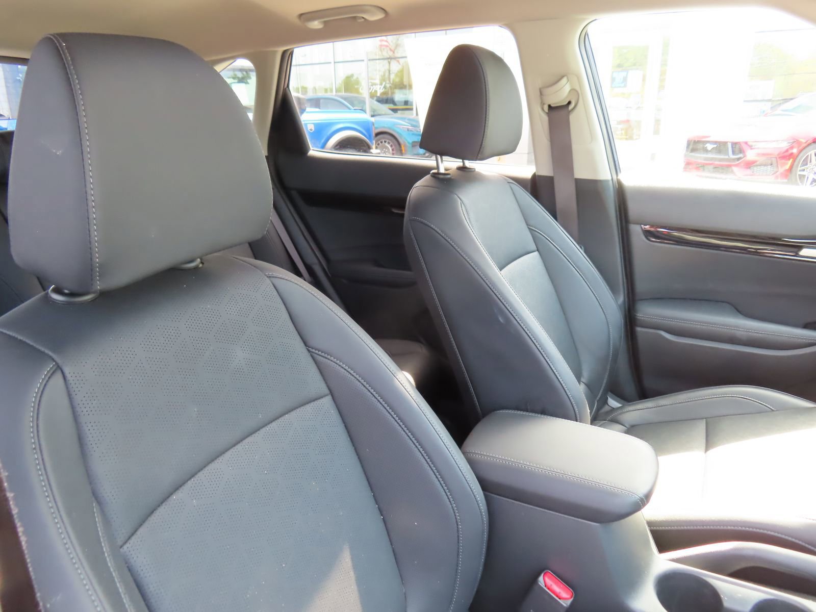 Used 2024 Kia Seltos EX image 31