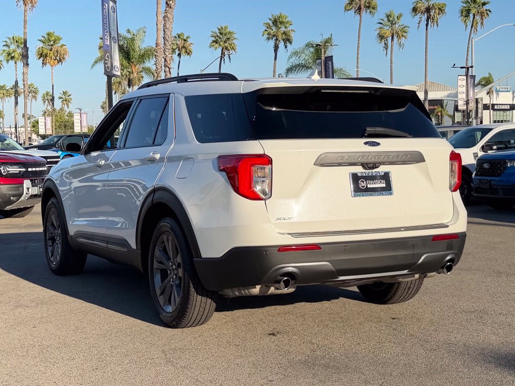 Certified 2023 Ford Explorer XLT w/ Equipment Group 202A RWD image 6