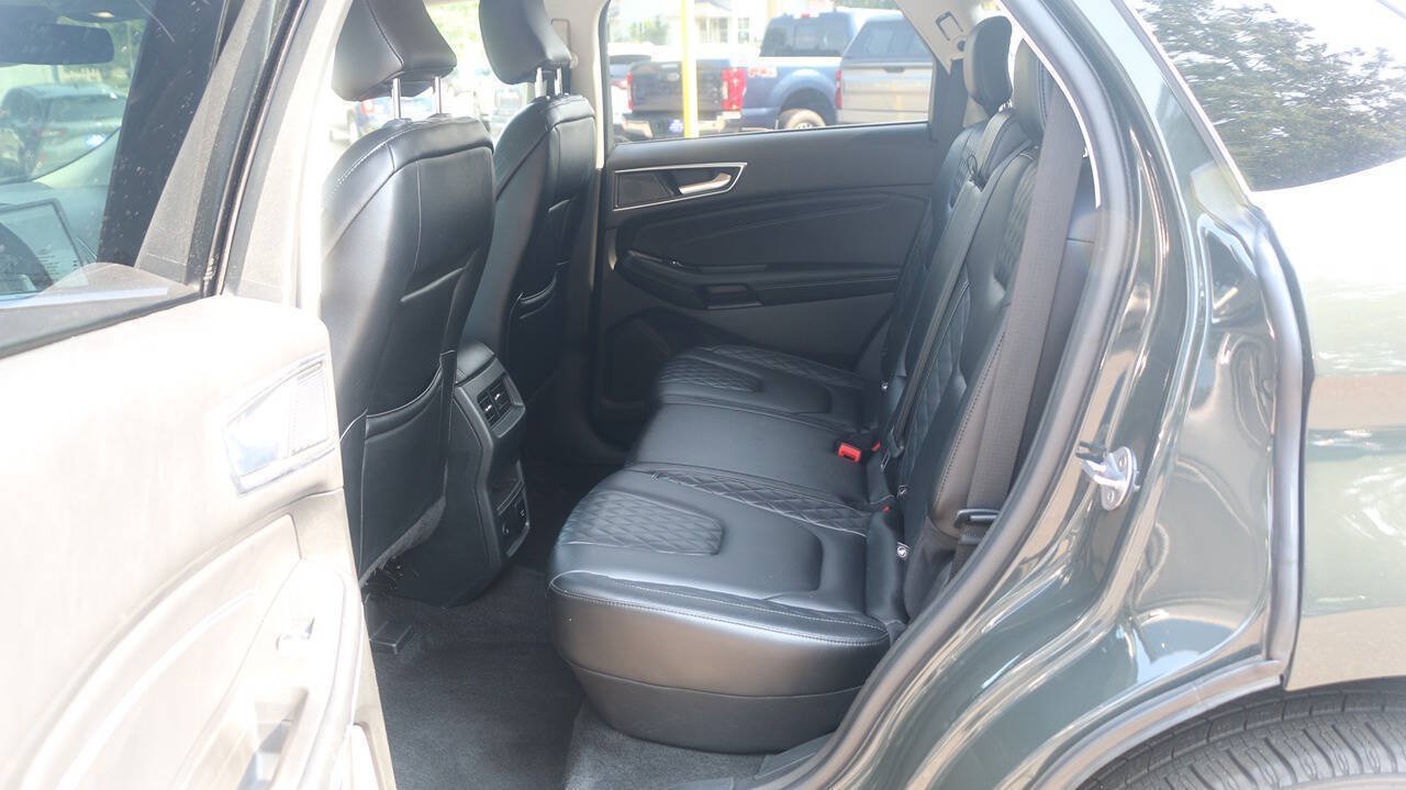 Certified 2024 Ford Edge Titanium AWD/4WD image 13
