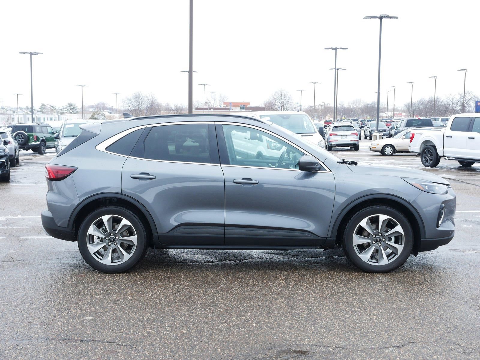 Certified 2023 Ford Escape Platinum image 2