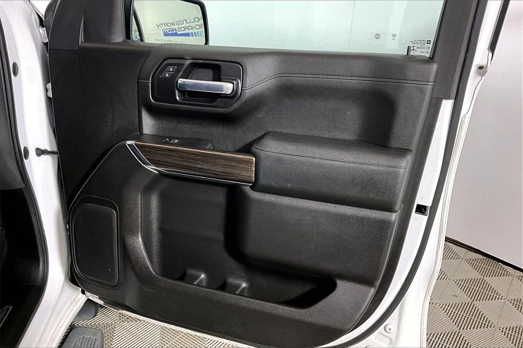 Used 2020 Chevrolet Silverado 1500 LT w/ Texas Edition image 19