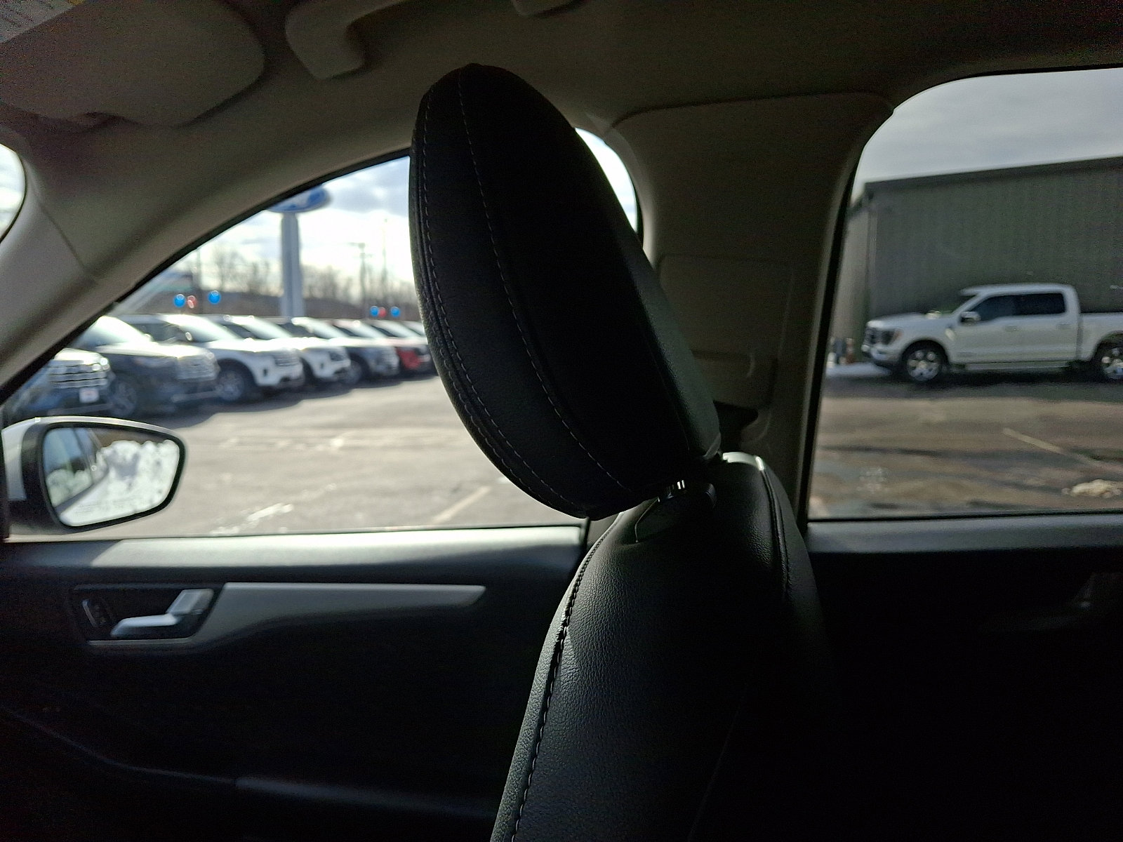 Certified 2020 Ford Escape SEL image 17