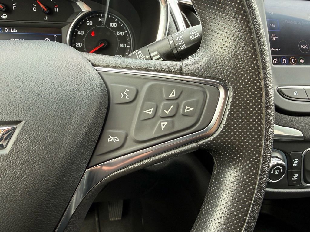 Used 2023 Chevrolet Equinox LT image 19