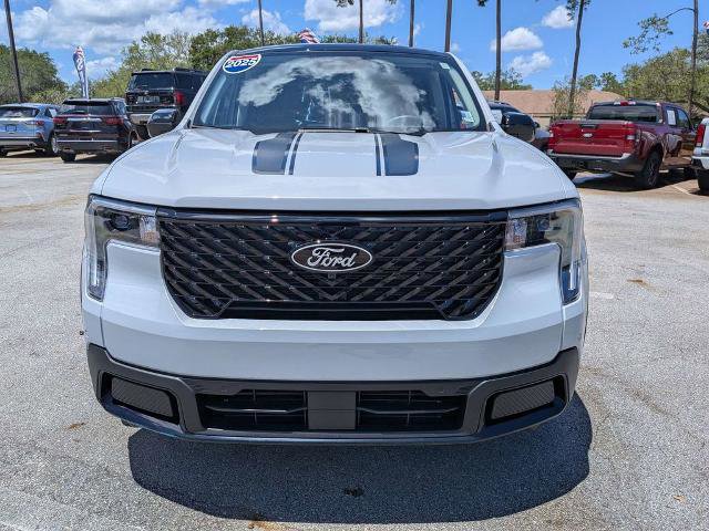 Certified 2025 Ford Maverick Lariat w/ Black Appearance Package AWD/4WD image 8