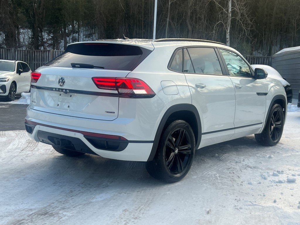 Used 2023 Volkswagen Atlas Cross Sport SEL image 4