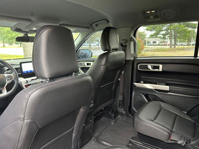 Certified 2023 Ford Explorer XLT w/ Equipment Group 202A AWD/4WD image 25