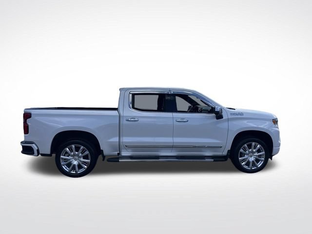 Used 2024 Chevrolet Silverado 1500 High Country w/ High Country Premium Package AWD/4WD image 8