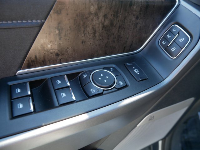 Certified 2025 Ford F250 Lariat AWD/4WD image 10