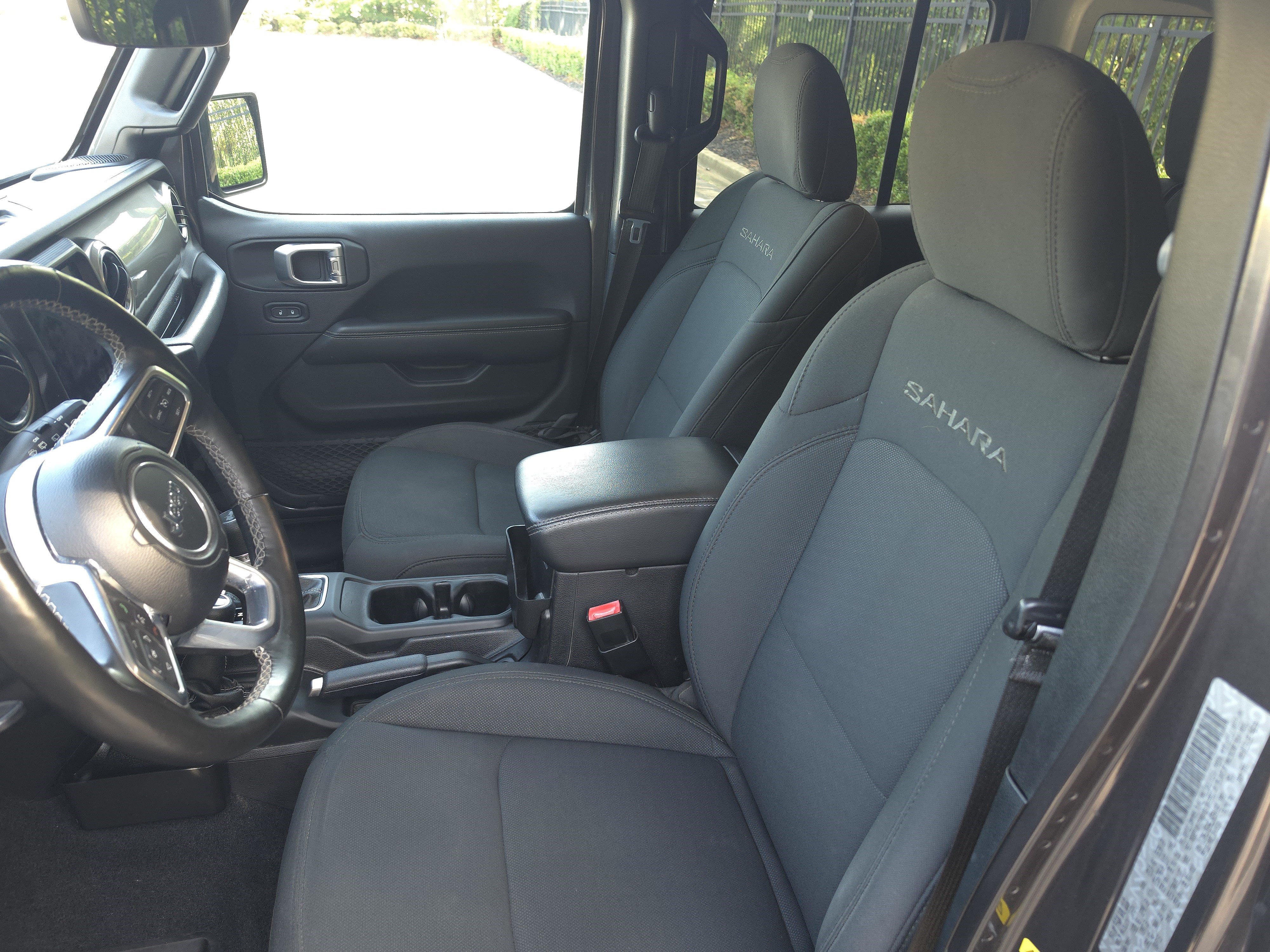 Used 2020 Jeep Wrangler Unlimited Sahara AWD/4WD image 16