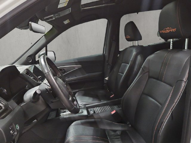 Used 2023 Honda Passport TrailSport image 12