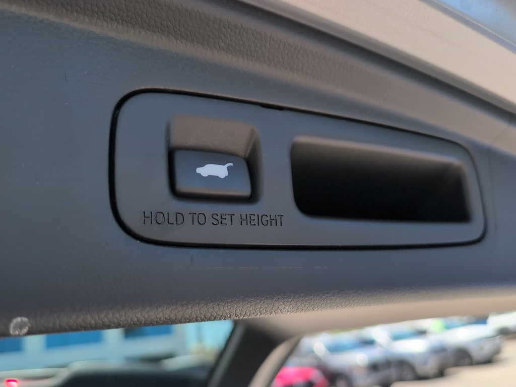 Used 2025 Honda CR-V EX-L image 13