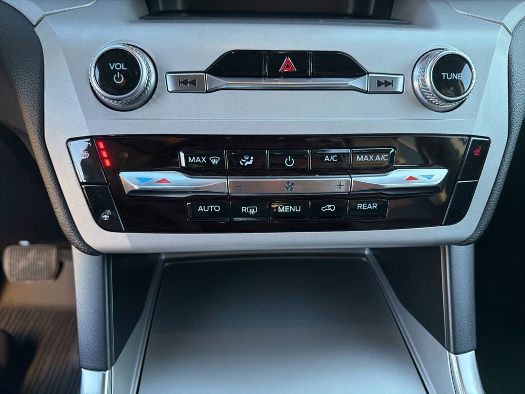 Certified 2023 Ford Explorer XLT w/ Equipment Group 202A image 26