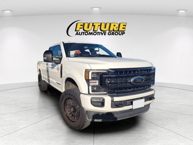 Certified 2022 Ford F250 Lariat w/ Black Appearance Package