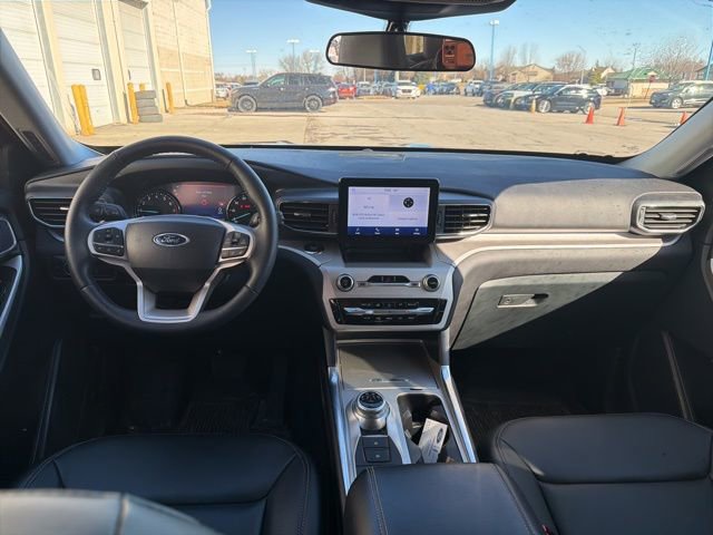 Certified 2023 Ford Explorer XLT w/ Equipment Group 202A image 14