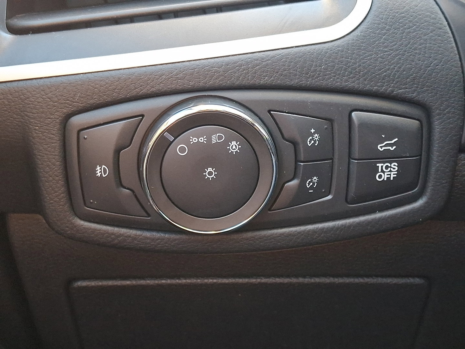 Certified 2022 Ford Edge SEL w/ Convenience Package image 25