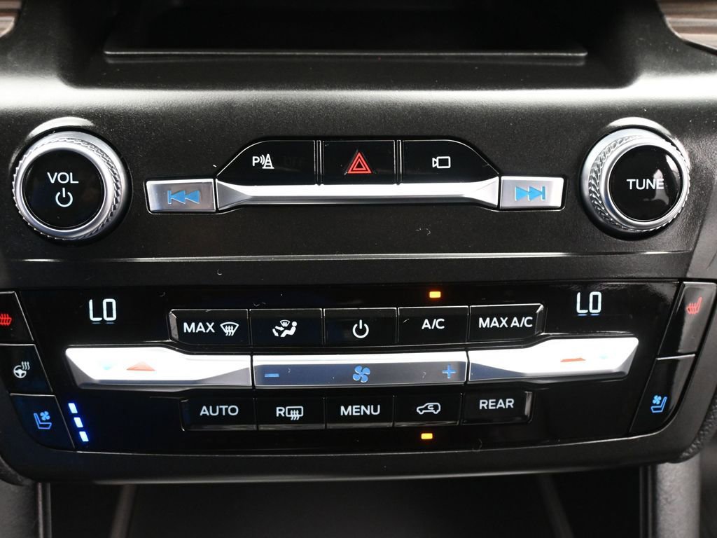 Certified 2020 Ford Explorer Limited w/ Hybrid Equipment Group 310A image 16