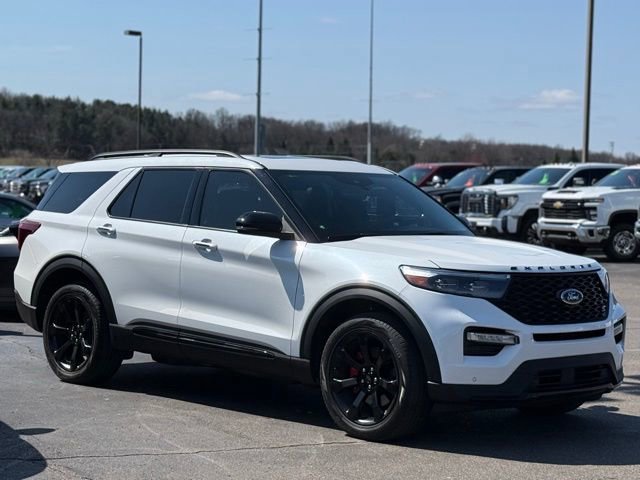 Certified 2024 Ford Explorer ST w/ Equipment Group 401A image 12