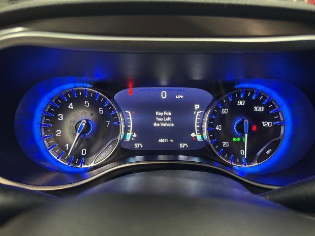Used 2024 Chrysler Pacifica Touring-L image 17