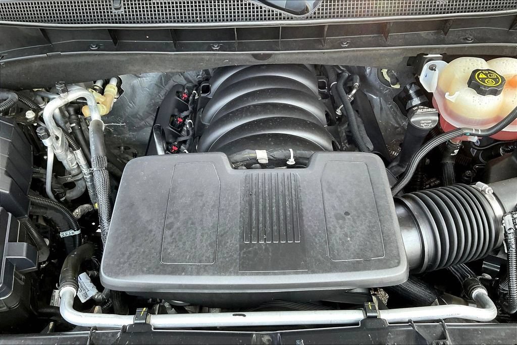 Used 2023 Chevrolet Suburban High Country RWD image 46