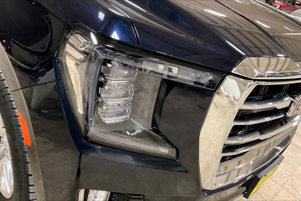 Used 2023 GMC Yukon SLT AWD/4WD image 27