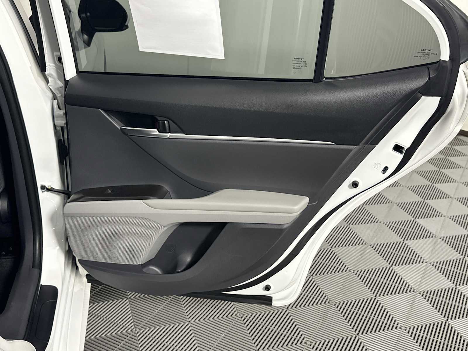 Used 2024 Toyota Camry LE w/ Convenience Package FWD image 24