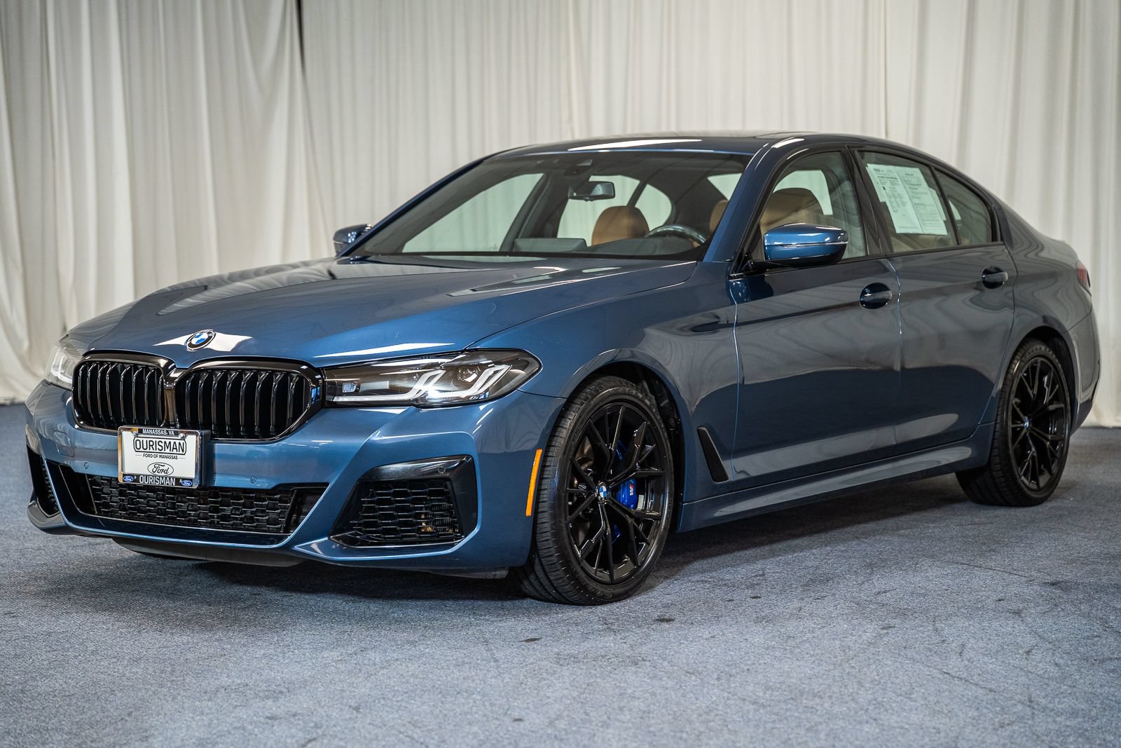 Used 2023 BMW 540i xDrive w/ M Sport Package AWD/4WD image 3