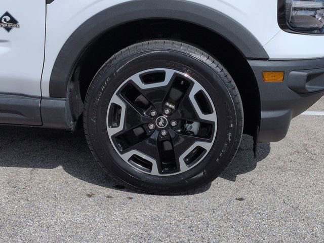 Certified 2023 Ford Bronco Sport Outer Banks w/ Tech Package image 11