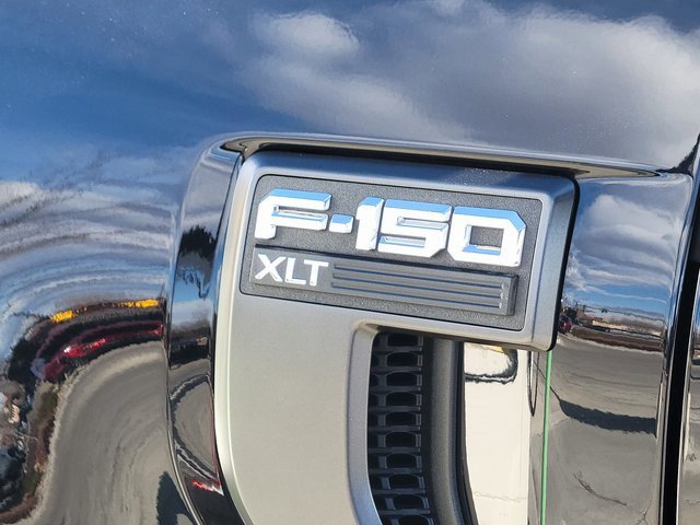 Certified 2022 Ford F150 XLT w/ Equipment Group 302A High image 17