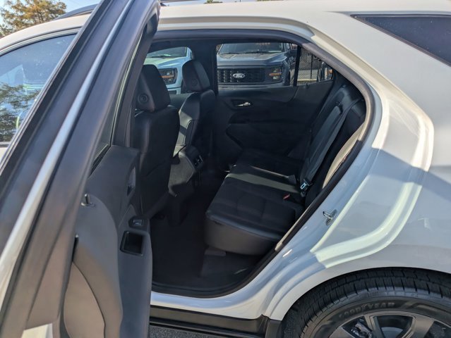 Used 2024 Chevrolet Equinox RS image 26