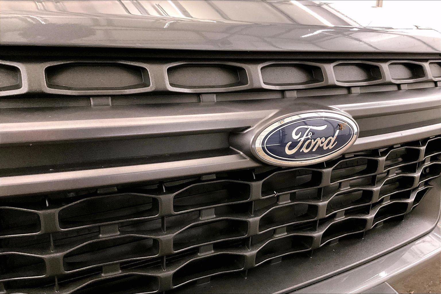 Certified 2024 Ford Maverick XLT w/ XLT Luxury Package image 29