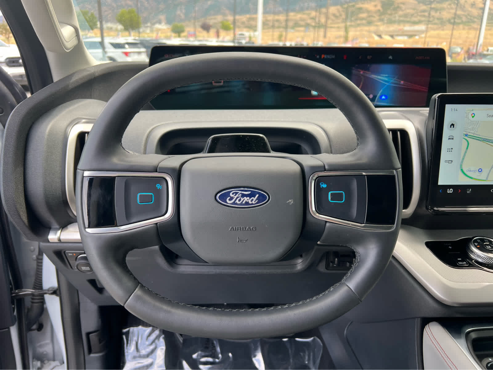 Certified 2025 Ford Expedition Active AWD/4WD image 36