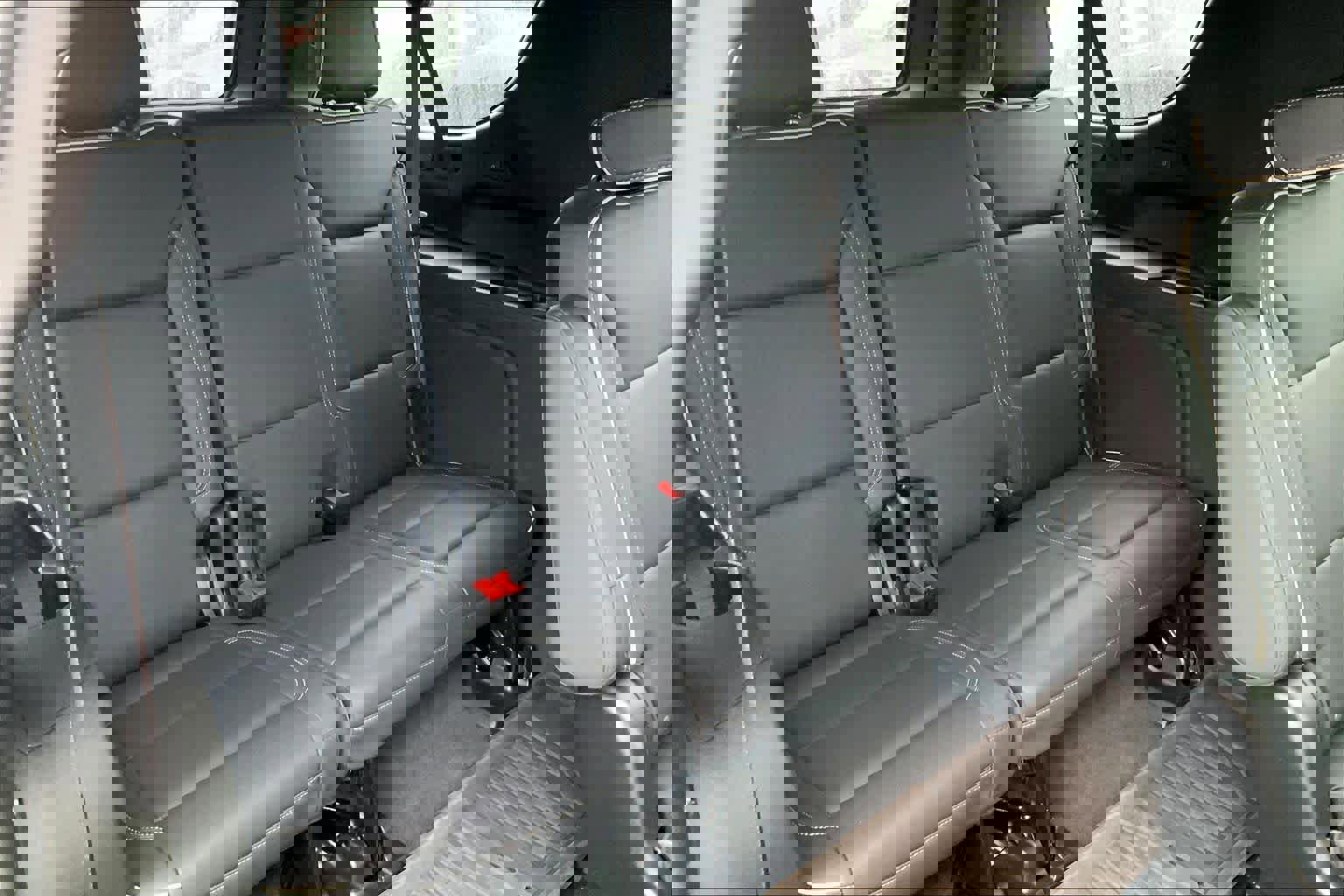 Used 2025 GMC Yukon XL Elevation image 18