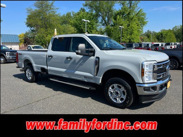 Certified 2025 Ford F250 XLT AWD/4WD image 1