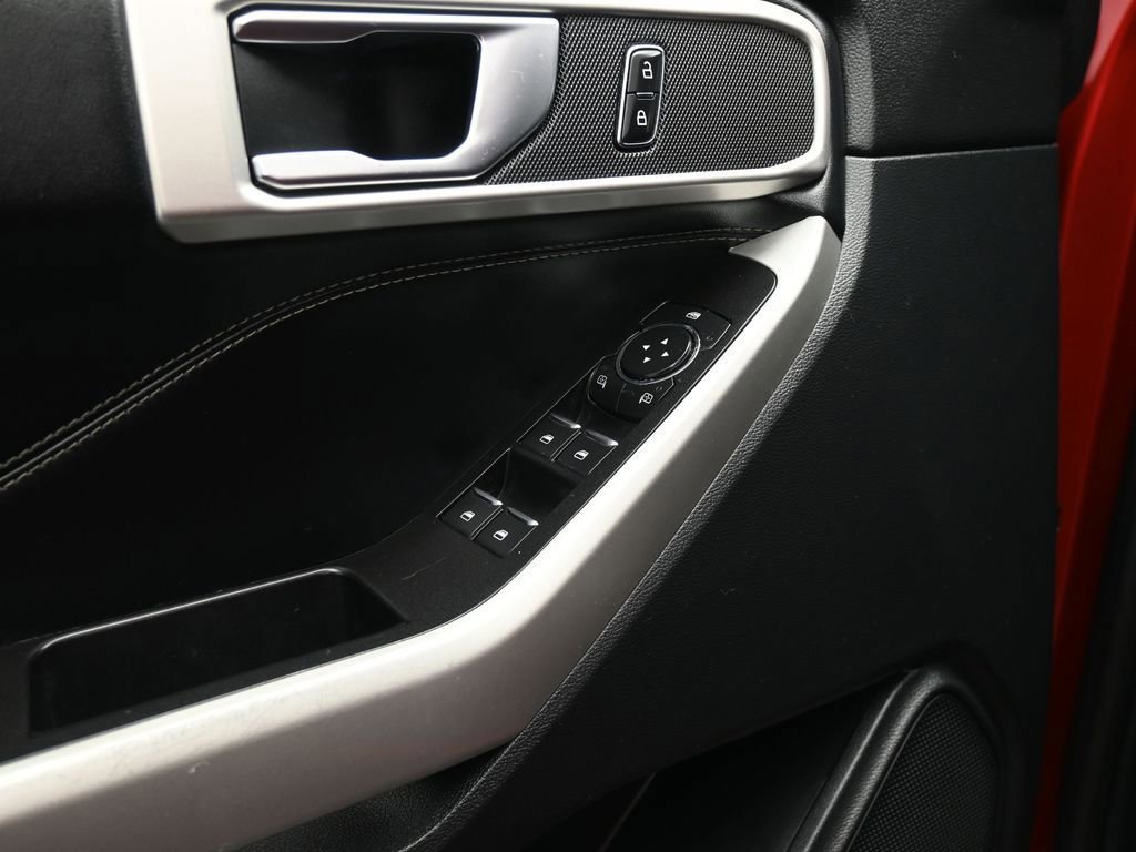 Certified 2021 Ford Explorer XLT image 35