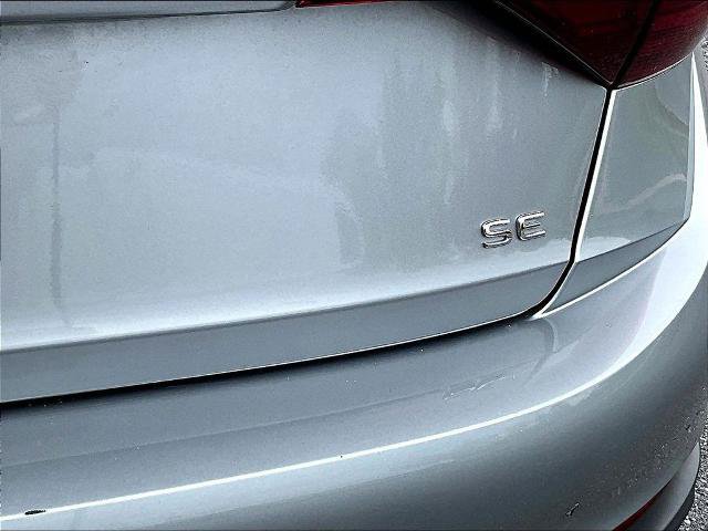 Used 2024 Volkswagen Jetta SE FWD image 24