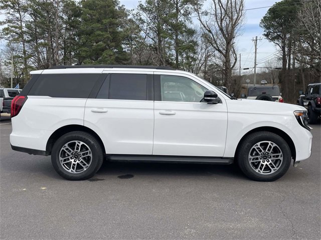 Certified 2025 Ford Expedition Active image 6