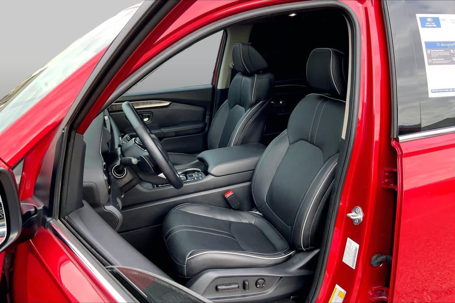Used 2023 Honda Pilot Elite image 8