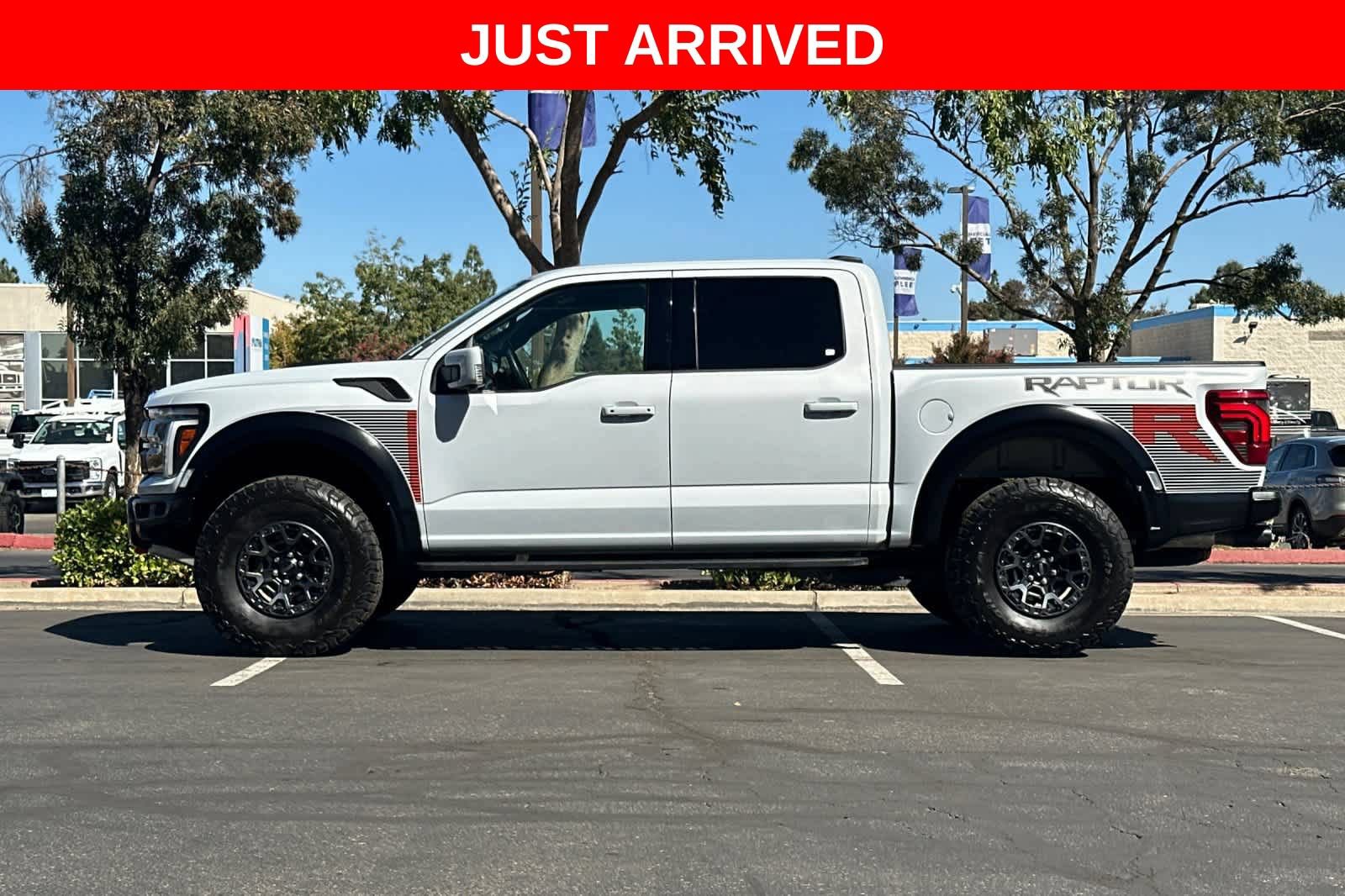 Certified 2025 Ford F150 Raptor w/ Equipment Group 803A Raptor R AWD/4WD image 6