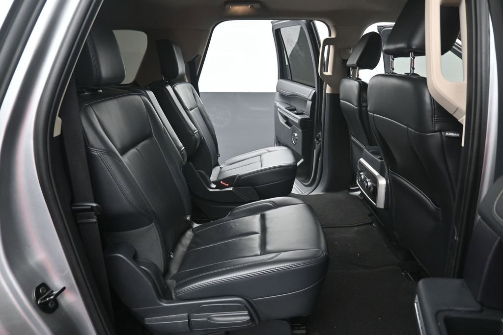 Certified 2024 Ford Expedition Max XLT RWD image 10