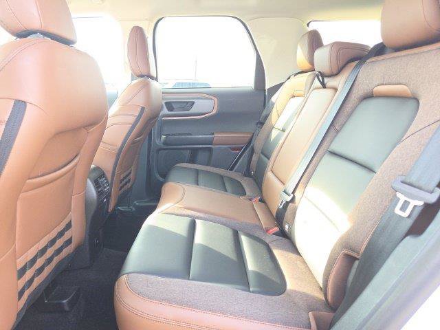 Certified 2025 Ford Bronco Sport Outer Banks w/ Outer Banks Tech Package+ AWD/4WD image 29