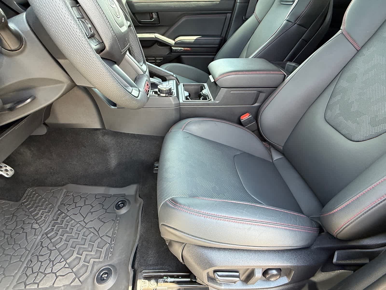 Used 2025 Toyota Tacoma TRD Pro w/ Tow Tech Package AWD/4WD image 12