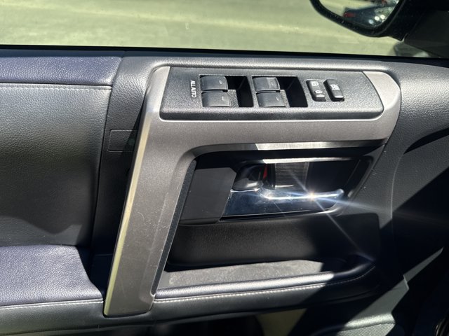 Used 2024 Toyota 4Runner SR5 Premium w/ Moonroof Package RWD image 27