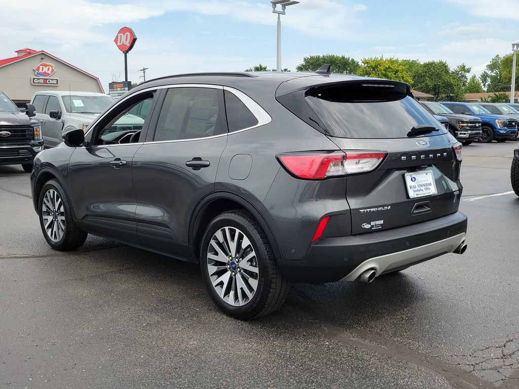 Certified 2020 Ford Escape Titanium w/ Titanium Premium Package 2.0 AWD/4WD image 6