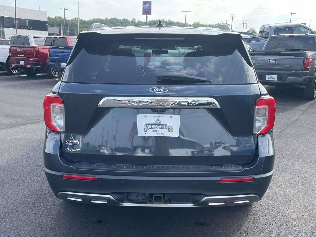 Certified 2022 Ford Explorer XLT w/ Equipment Group 202A RWD image 4
