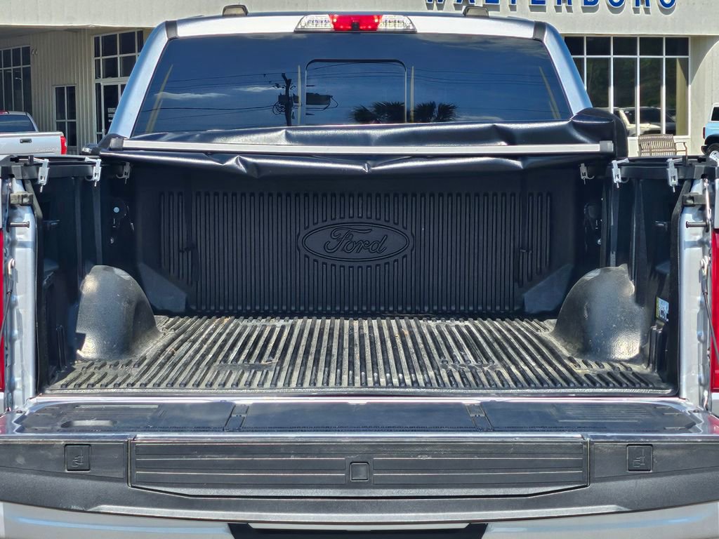 Certified 2022 Ford F150 Platinum w/ Equipment Group 701A High image 12
